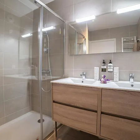 Appartement Casa-jardin Secret: Climatisé Avec Piscine Juan-les-Pins