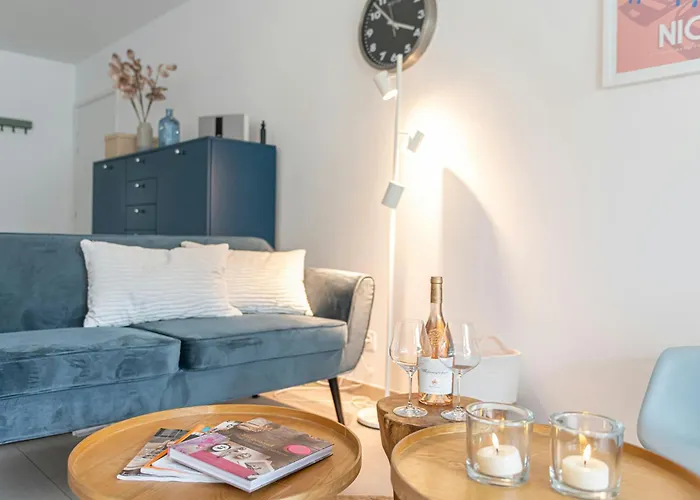 Casa-jardin Secret: Climatisé Avec Piscine Appartement