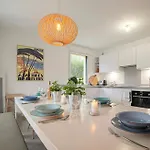Casa-jardin Secret: Climatise Avec Piscine Lägenhet *