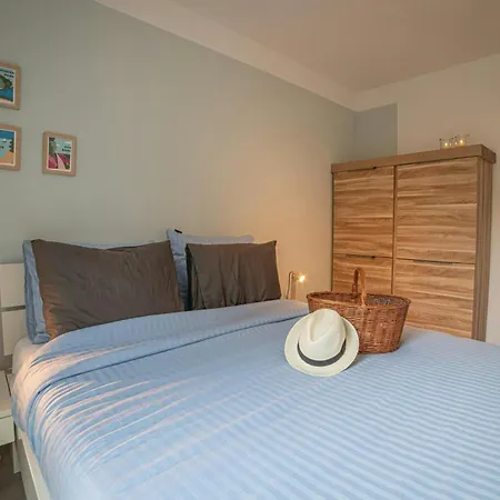 Casa-jardin Secret: Climatise Avec Piscine *