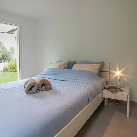 Casa-jardin Secret: Climatise Avec Piscine