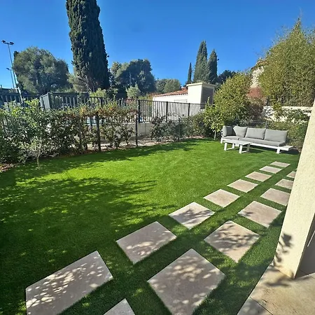 Apartment Casa-jardin Secret: Climatise Avec Piscine