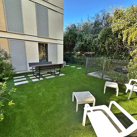 Apartment Casa-jardin Secret: Climatise Avec Piscine *