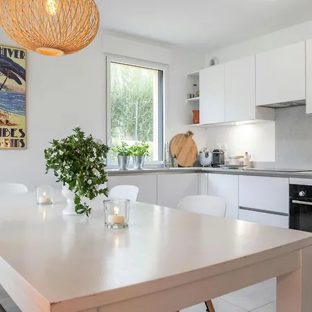 Lägenhet Casa-jardin Secret: Climatise Avec Piscine