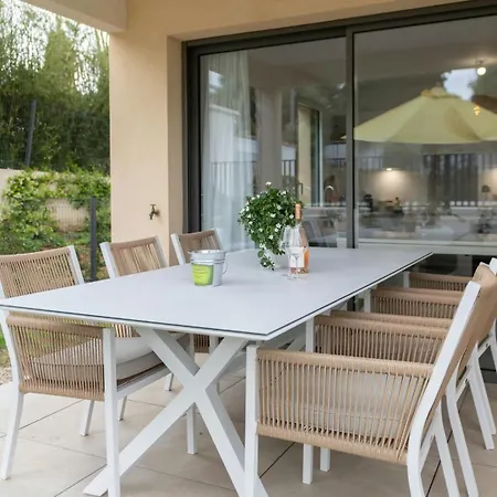 Casa-jardin Secret: Climatise Avec Piscine *