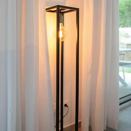 Apartment Casa-jardin Secret: Climatise Avec Piscine Juan-les-Pins