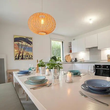 Casa-jardin Secret: Climatise Avec Piscine