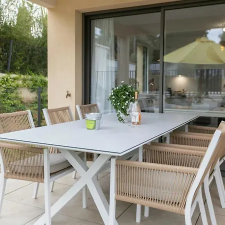 Appartamento Casa-jardin Secret: Climatisé Avec Piscine Juan-les-Pins