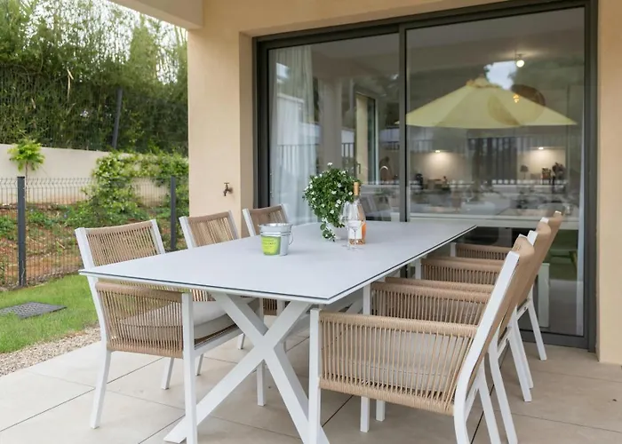 Casa-jardin Secret: Climatise Avec Piscine Apartment *